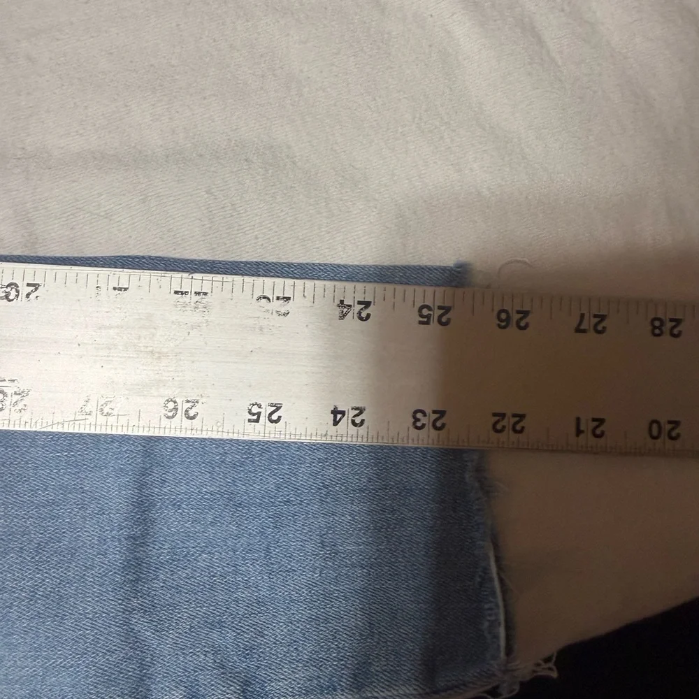 Levi's 711 Light‎ Blue Distressed Skinny Jeans
